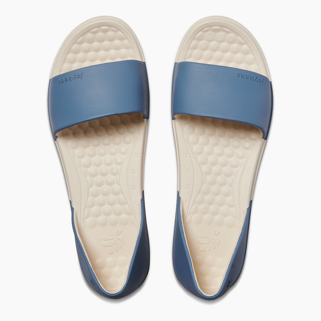 Women's Friday Flat