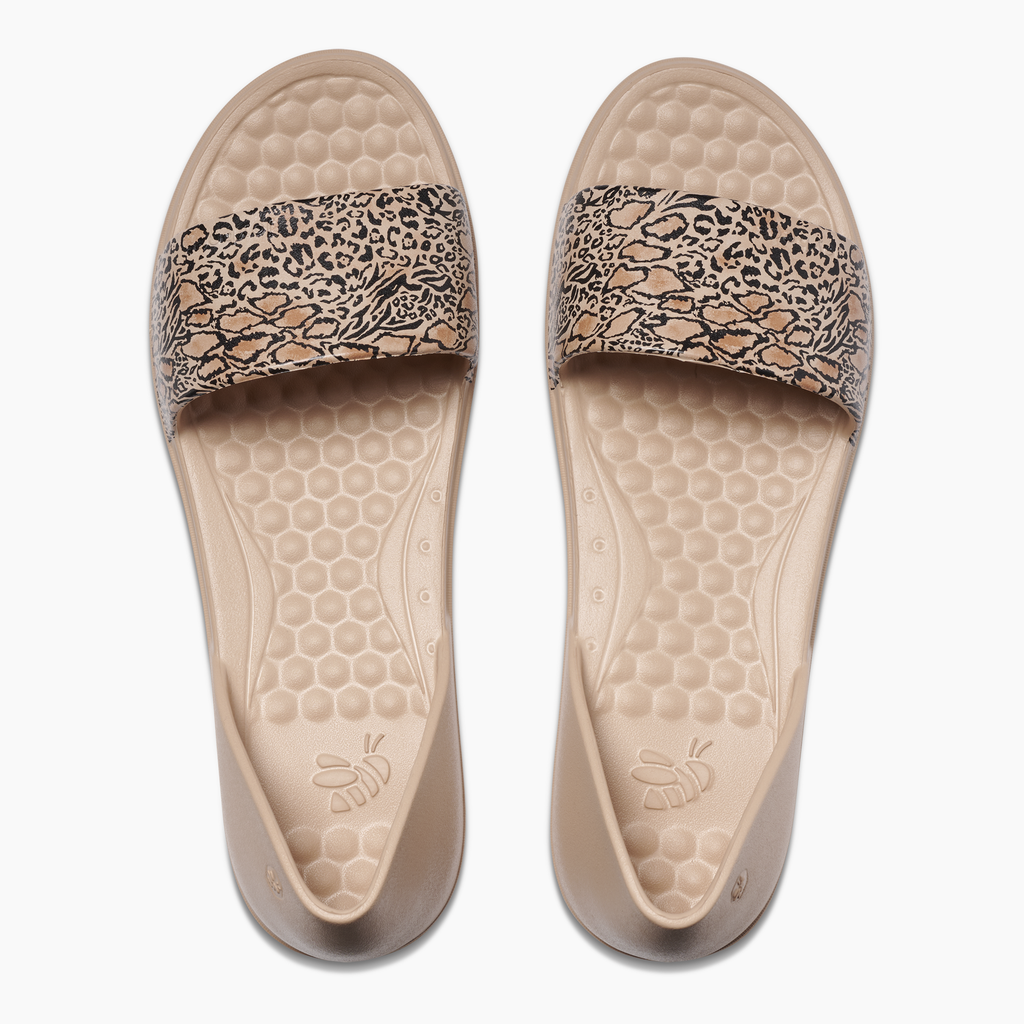 Women's Friday Flat