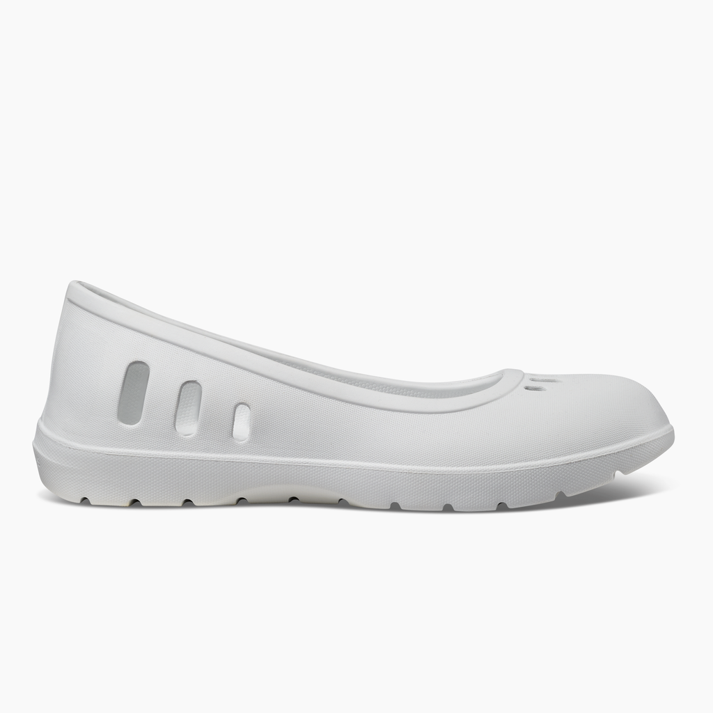 Women's Studio Flat